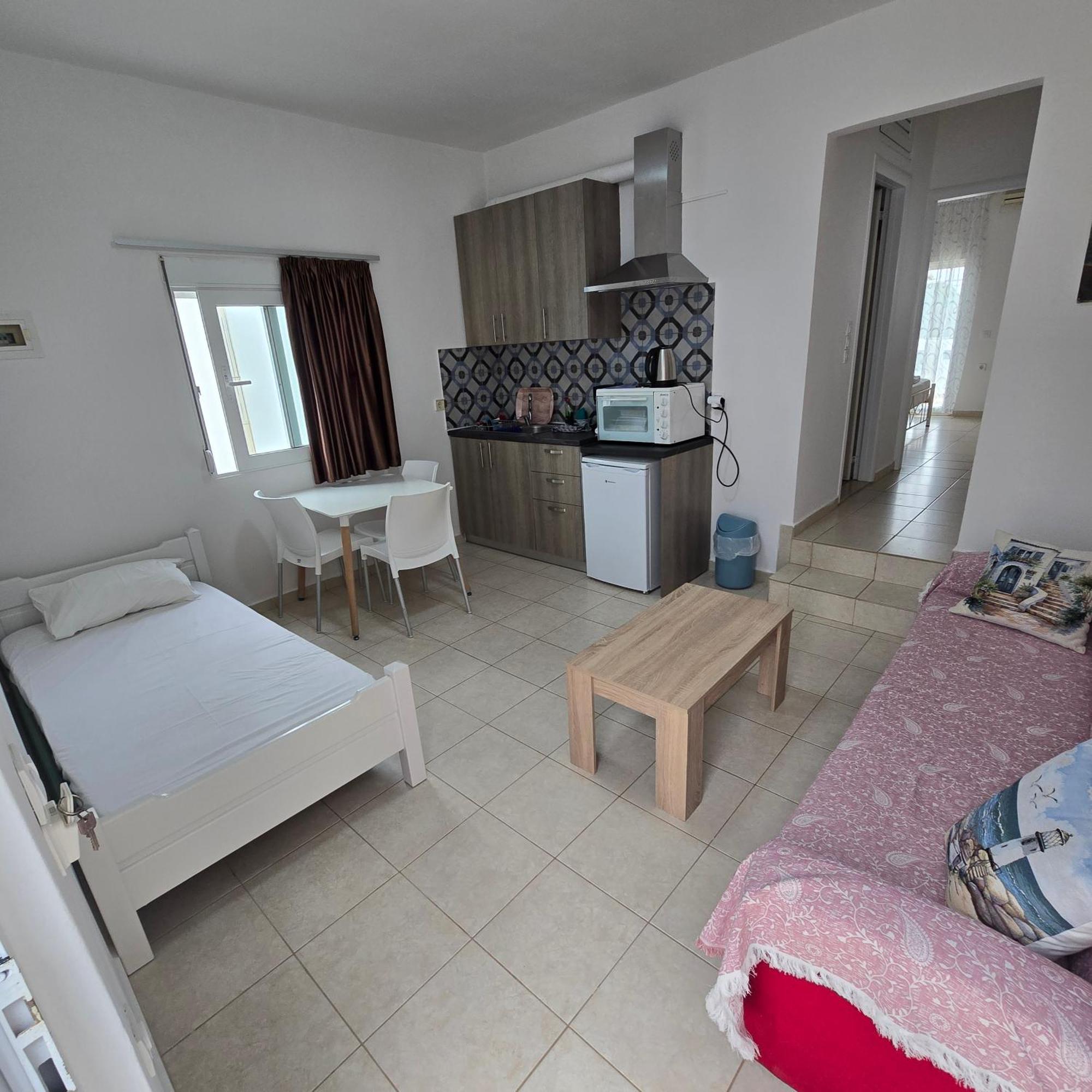Soula Appartments Makrýgialos الغرفة الصورة