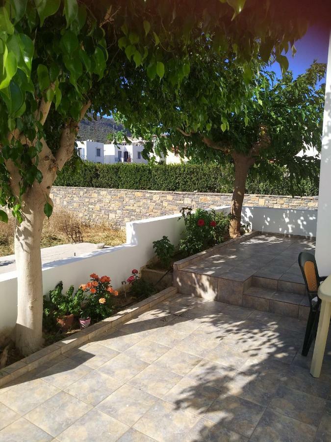 Soula Appartments Makrýgialos المظهر الخارجي الصورة
